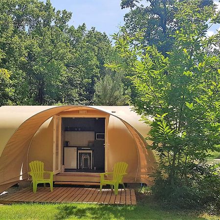 Camping Bois De St Hilaire Chalandray Exterior foto