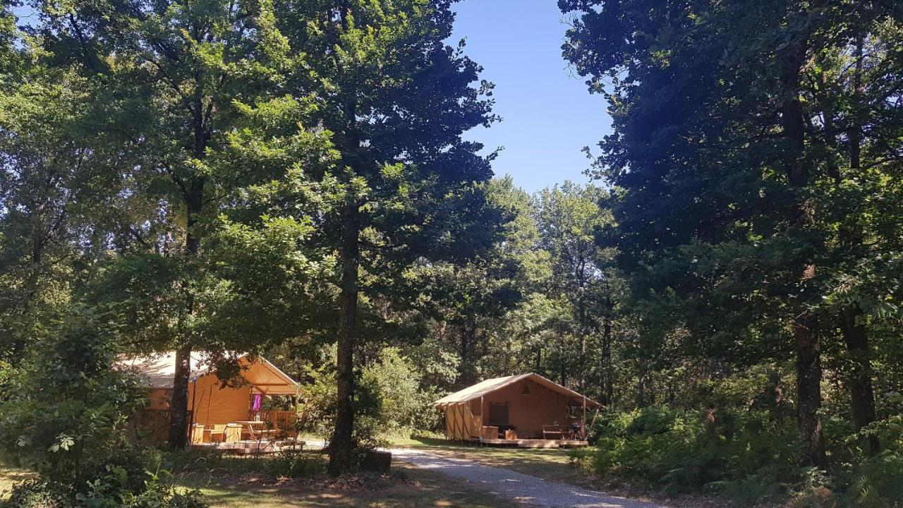 Camping Bois De St Hilaire Chalandray Exterior foto