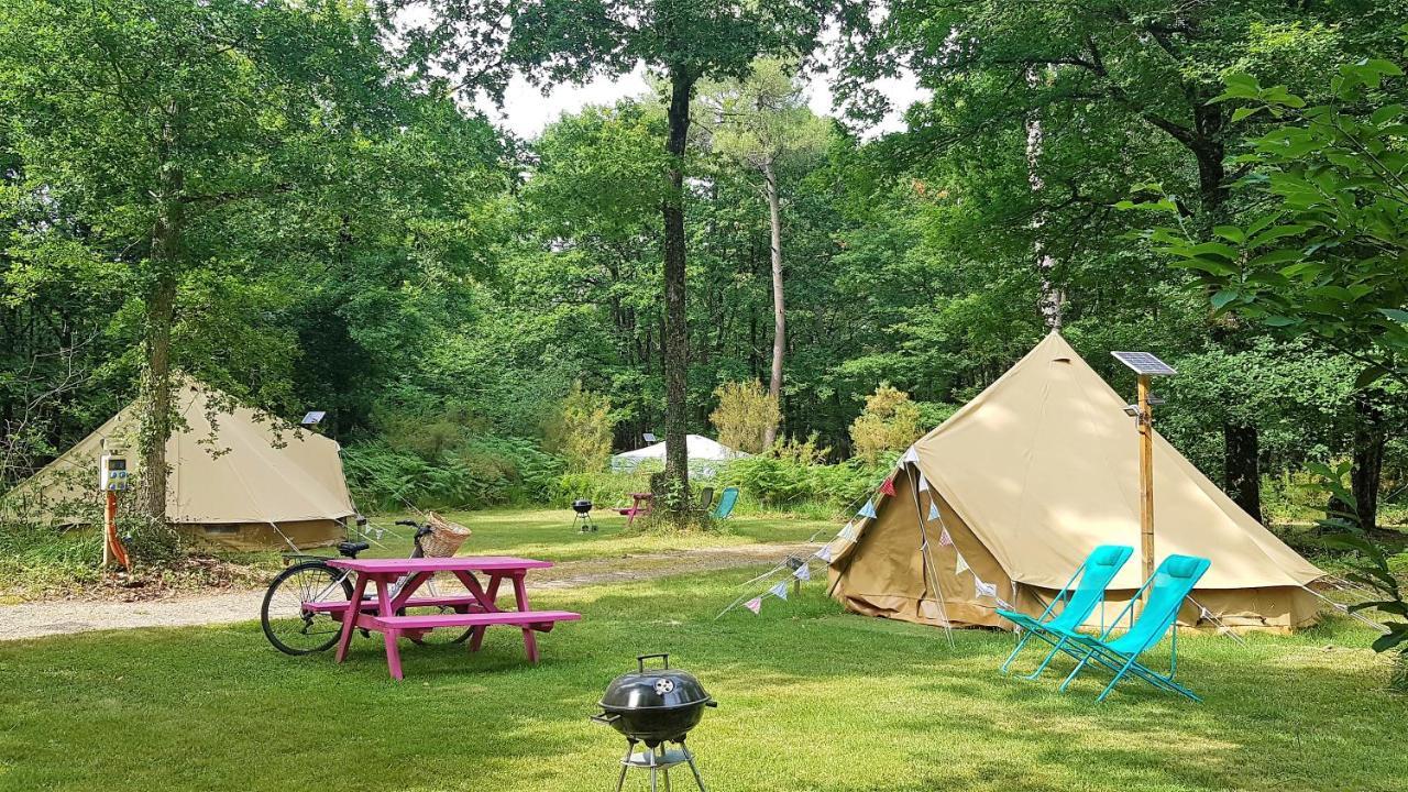 Camping Bois De St Hilaire Chalandray Exterior foto